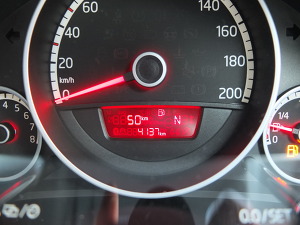 実走行　4137ｋｍ ディーラー保証付き