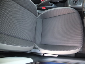 使用感を感じさせないシート！新車同様